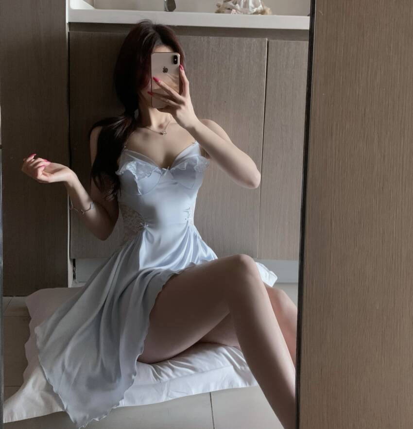 Women's Seductive Intimate Sleepwear: Innocent-Sexy Satin Slip Dress, Backless Teasing Lingerie - Image 5