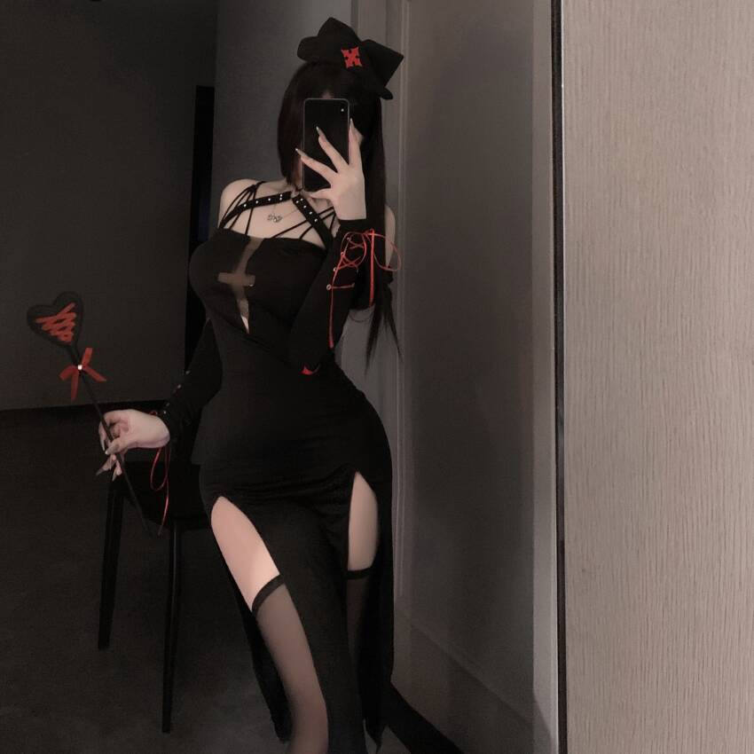 Seductive Women's Lingerie, Teasing Sleepwear & Halloween Nurse Cosplay Uniform Set - Image 4